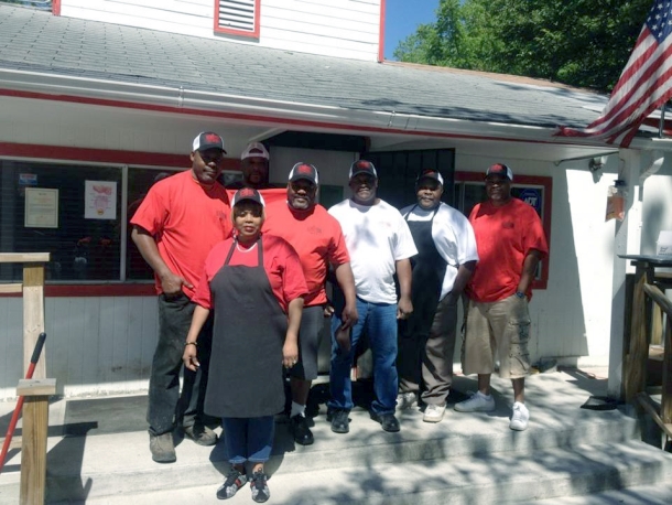 Gary Burns Returns To The Family Bbq Business J C Reid Texas